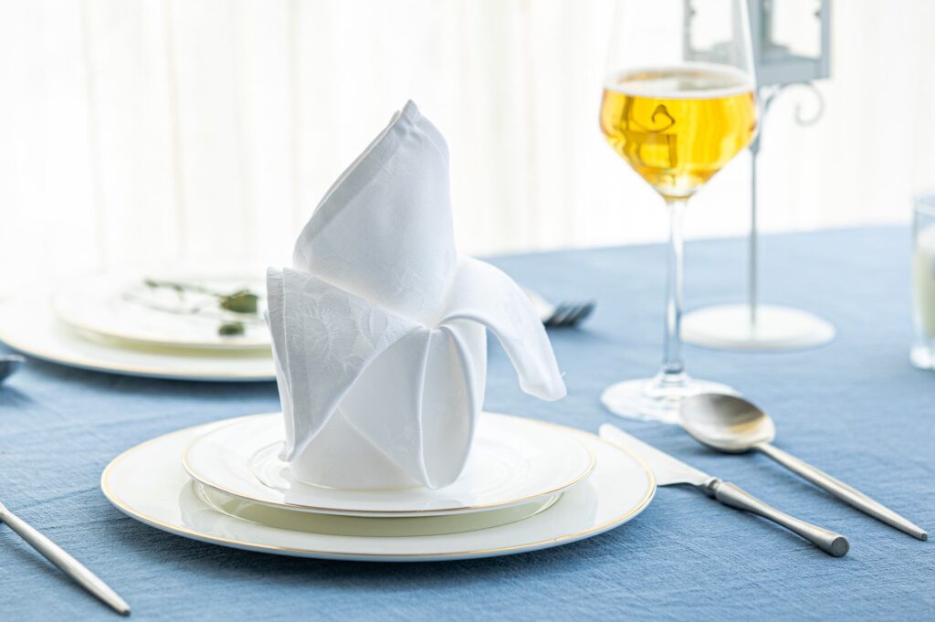 Rose collection 7 colors in stock jacqaurd random pattern any color any size available. 100% high quality cotton material premium luxury table linen tablecloth napkins feature picture