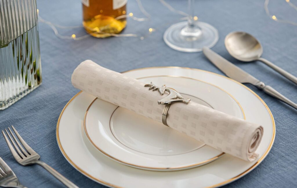 Small Plaid design one centimeter square beige option feature picture. 100% pure high-quality cotton jacquard random pattern luxury and premium tablecloth napkin table linen feature picture. Any size available. Made in China factory.